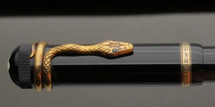 Montblanc Vermeil Agatha Christie kupakja közelről