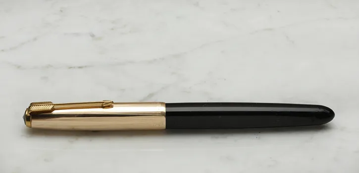 Parker 51 toll zártan
