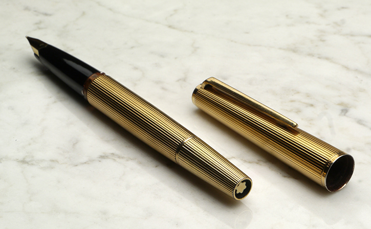 Lopott Montblanc töltőtoll hátsó része